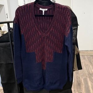 🔴 $15 SALE - Chevron Pattern Sweater - Burgundy and Navy